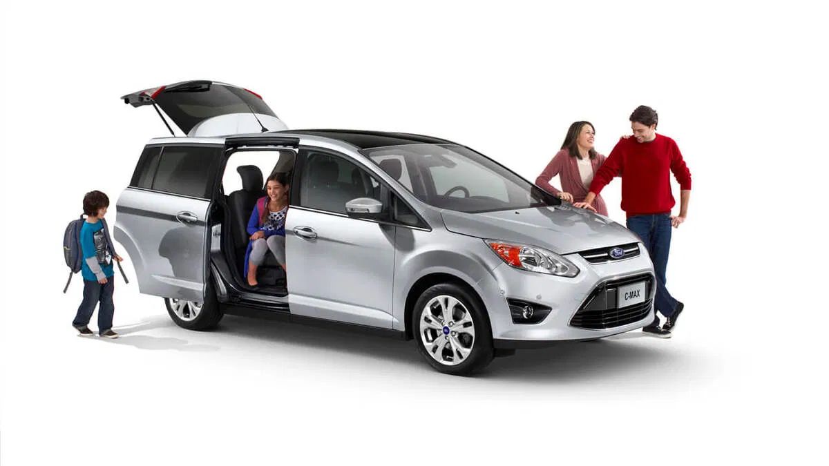 Family with spacious MPV car for comfortable travel